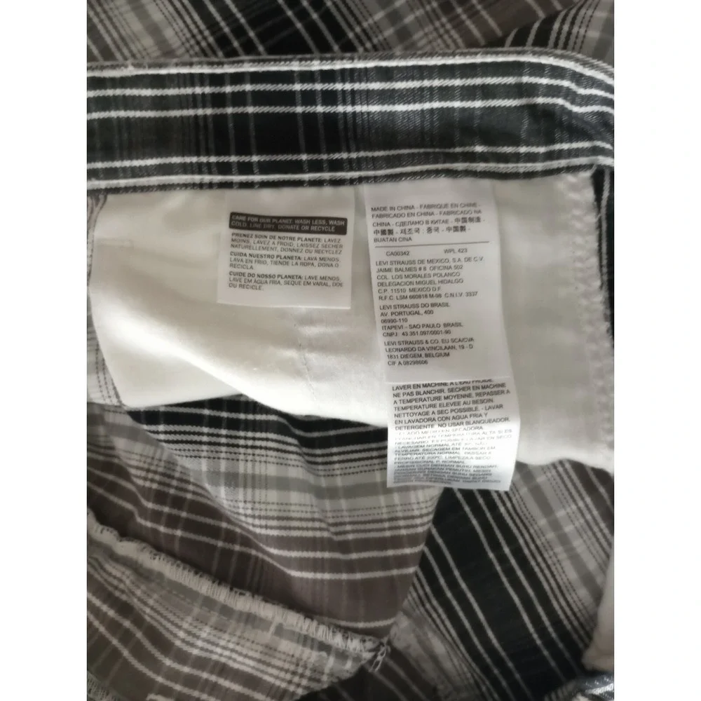 Levi Men's Brown Black Plaid Shorts Size 42  11